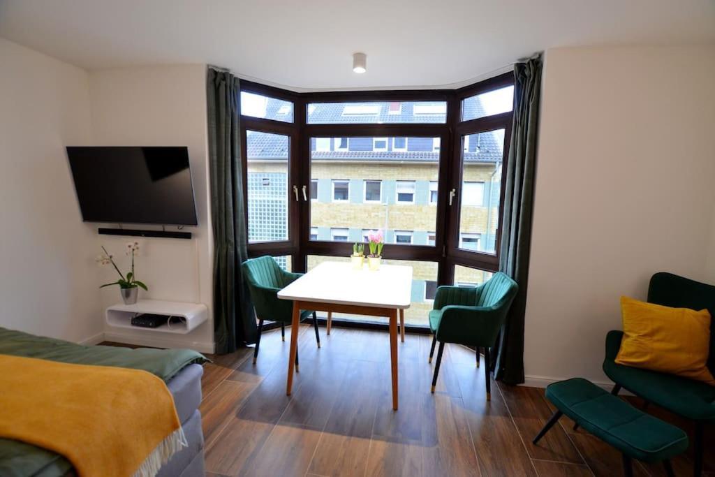 Studio 7 City Lage Mit Garage Naehe Koeln Bonn Зигбург Экстерьер фото