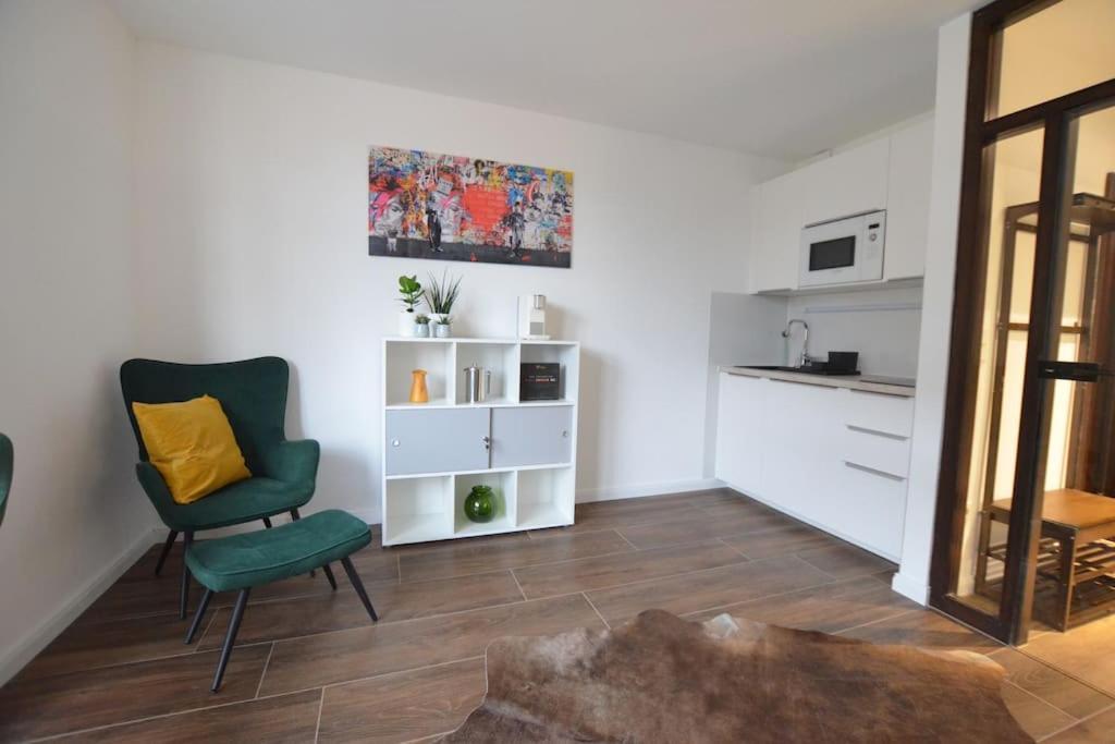 Studio 7 City Lage Mit Garage Naehe Koeln Bonn Зигбург Экстерьер фото