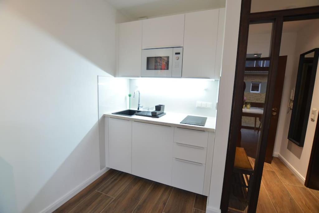 Studio 7 City Lage Mit Garage Naehe Koeln Bonn Зигбург Экстерьер фото